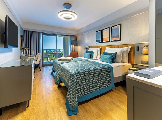 Arum Barut Collection - Wohnbeispiel Doppelzimmer Deluxe Meerblick (Zimmercodierungen DDM & DCM)