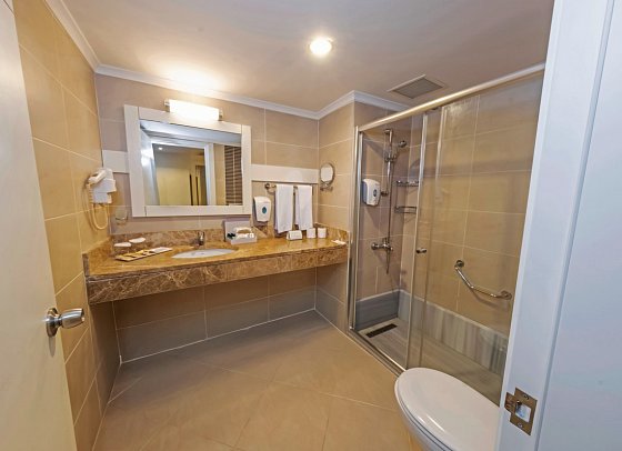 Vita Silva Hotel - Beispiel Bad (Zimmercodierungen DB2 & DB3)