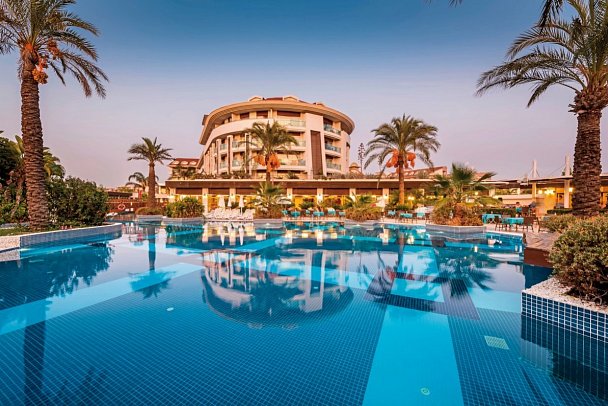 Sunis Hotel Evren Beach Resort & Spa