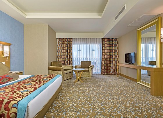 Royal Holiday Palace - Wohnbeispiel Suite Deluxe (Zimmercodierung WDL)