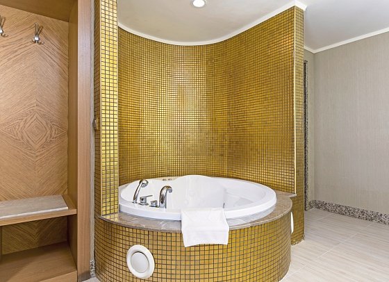 Royal Holiday Palace - Beispiel Bad Juniorsuite (Zimmercodierung JBL)