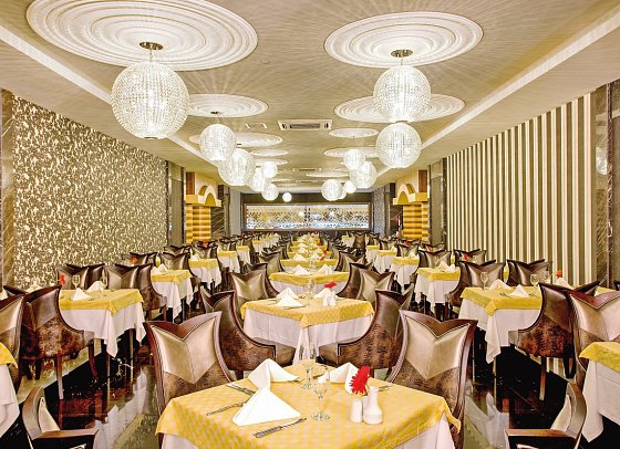 Royal Holiday Palace