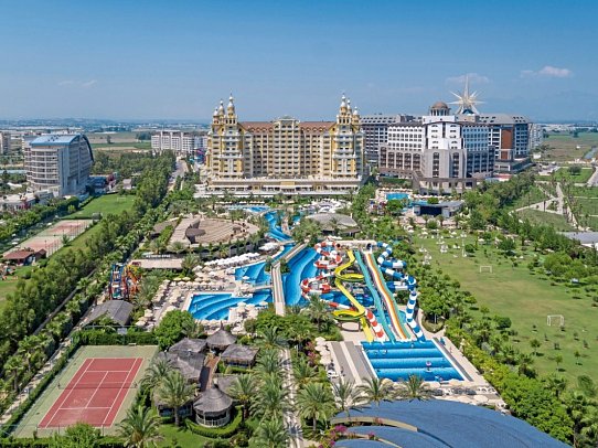 Royal Holiday Palace