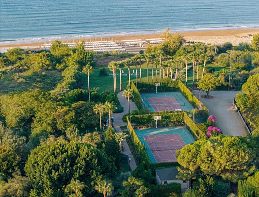 Side Star Resort