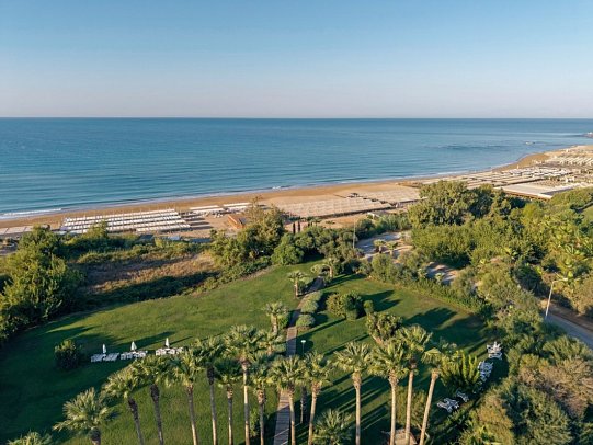 Side Star Resort