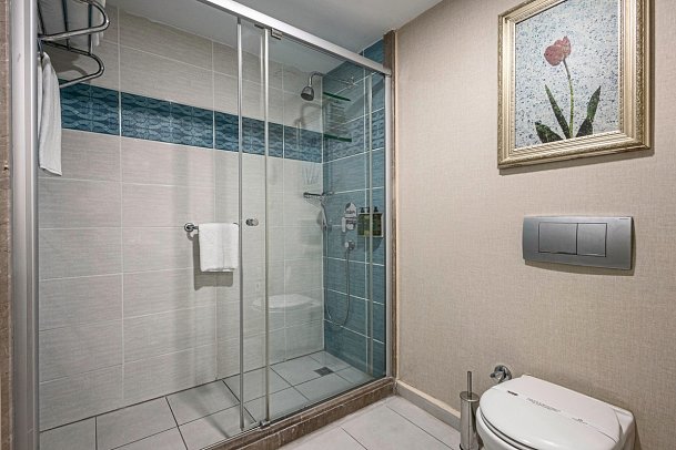 Side Star Resort - Beispiel Bad (Zimmercodierungen DB1, DB2, DBM, DB3, FB1, FBM, FB2 & FB3)