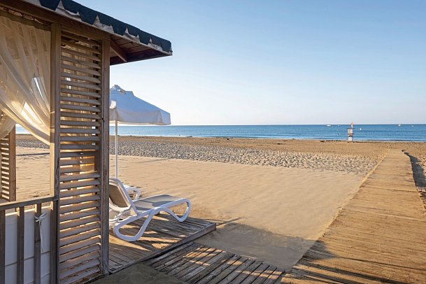 Side Star Resort