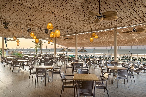 Side Star Resort