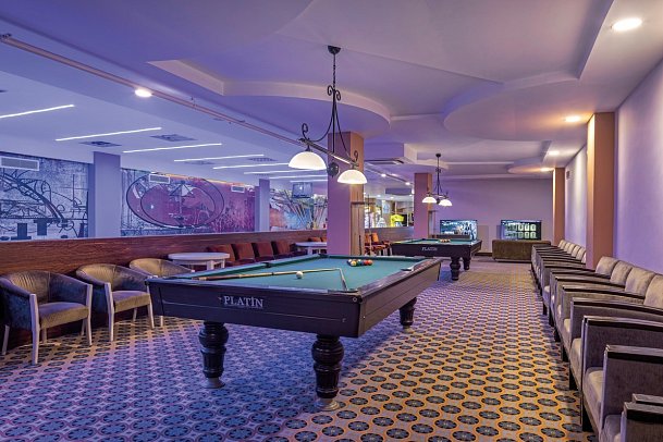 Side Star Resort