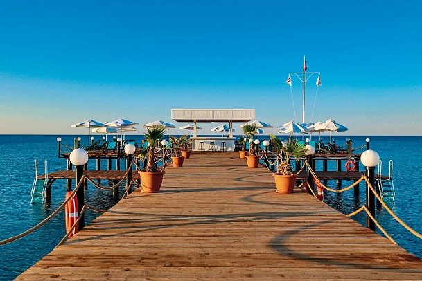 Crystal Centro Pearl Collection