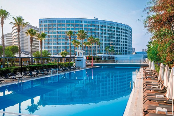 Crystal Centro Pearl Collection