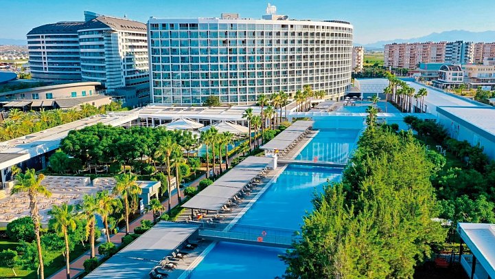 Crystal Centro Pearl Collection