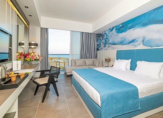 Crystal Centro Pearl Collection - Wohnbeispiel Doppelzimmer seitlicher Meerblick (Zimmercodierungen DBN & DCN)