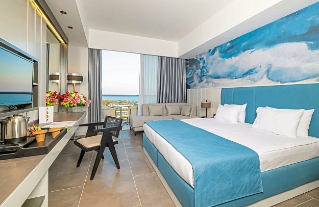 Crystal Centro Pearl Collection - Wohnbeispiel Doppelzimmer seitlicher Meerblick (Zimmercodierungen DBN & DCN)