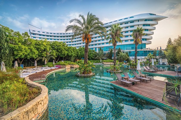 Concorde de Luxe Resort