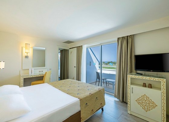 Crystal Admiral Aqua Collection - Wohnbeispiel Maisonette seitl. Meerblick (Zimmercodierung MBC)