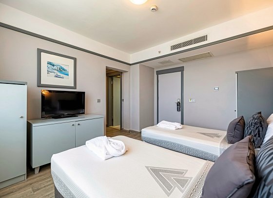 VONRESORT Golden Coast - Wohnbeispiel Familienzimmer mit Verbindungstür (Zimmercodierung FB2)