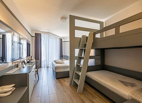 VONRESORT Golden Coast - Wohnbeispiel Familienzimmer 1 franz Bett 1 Etagenbett (Zimmercodierung FB1)