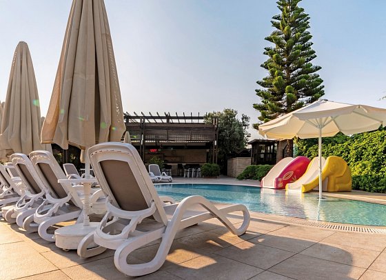 Seamelia Beach Resort & Spa
