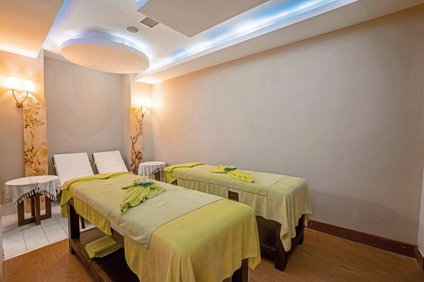 Monachus Hotel & Spa