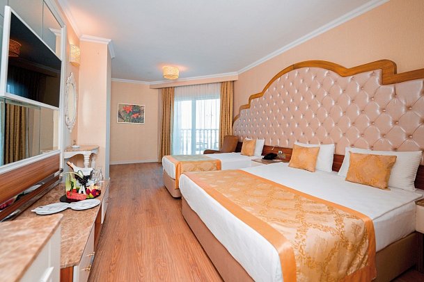 Side Premium - Wohnbeispiel Doppelzimmer Poolblick (Zimmercodierungen DBP & DCP)