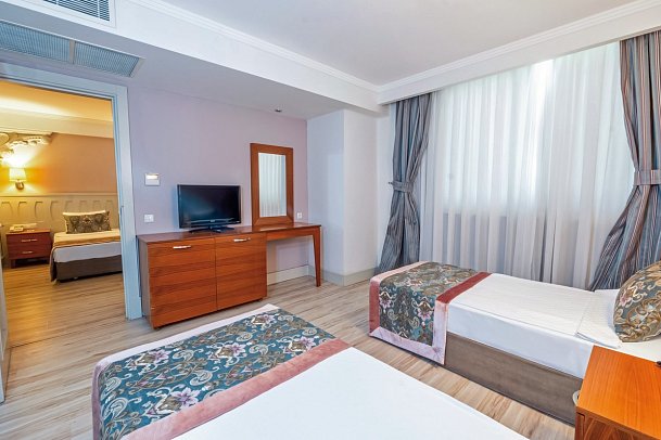 Side Crown Serenity - Wohnbeispiel Familienzimmer (Zimmercodierungen FBL & FBP)