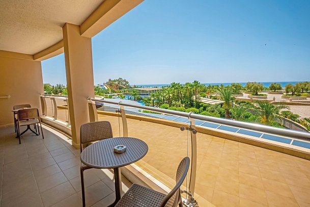 Sunmelia Beach Resort & Spa - Beispiel Balkon Suite (Zimmercodierung WB1)