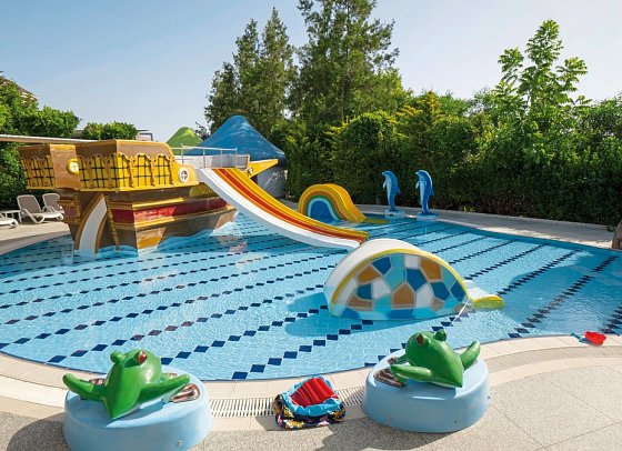 Sunmelia Beach Resort & Spa