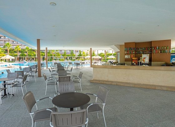 Sunmelia Beach Resort & Spa