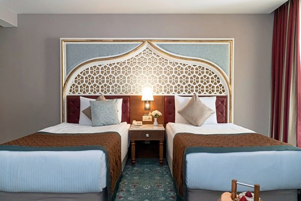 Royal Taj Mahal - Wohnbeispiel Familienzimmer Landblick (Zimmercodierung FBL)