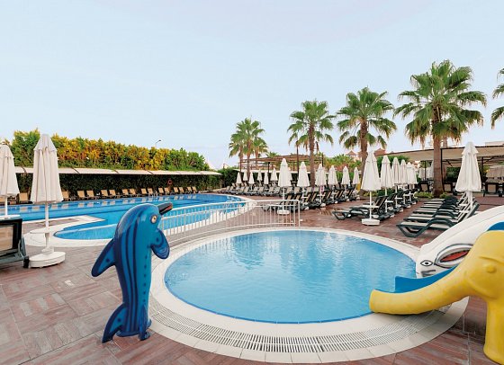 Hane Family Resort