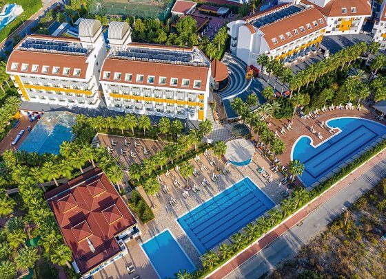 Hane Family Resort