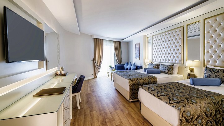 Villa Side Residence