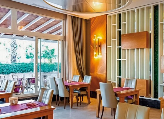 LRS Port River Hotel & Spa