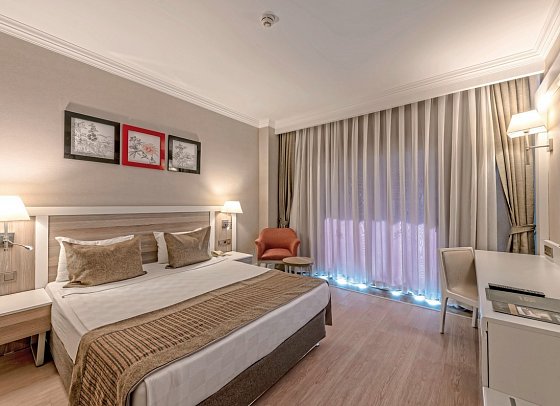 LRS Port River Hotel & Spa - Wohnbeispiel Familienzimmer (Zimmercodierungen FB1 & FB2)