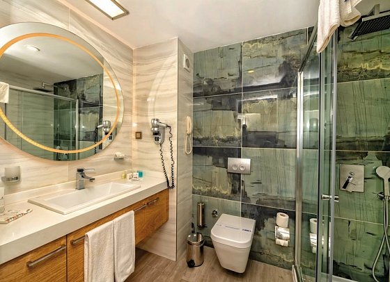 Sidemarin Kirman Premium - Wohnbeispiel Bad Familienzimmer