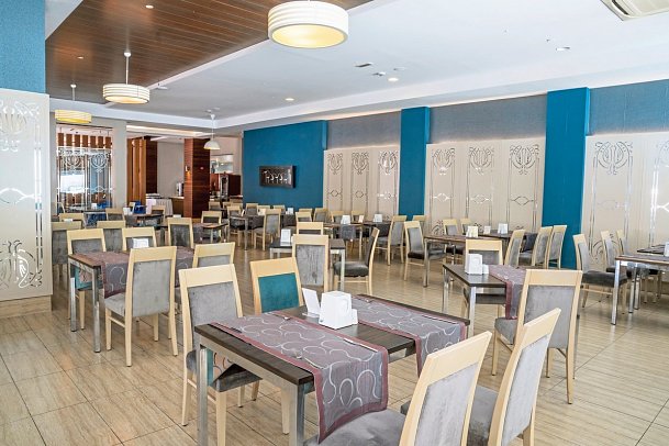 Port Side Resort Hotel