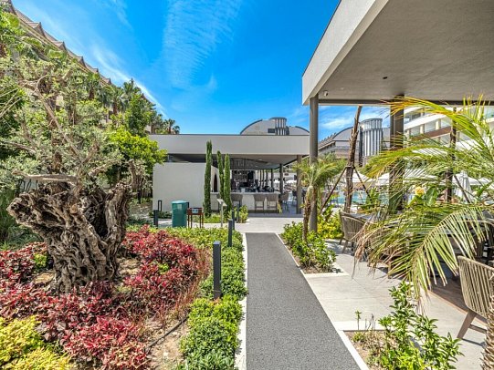 Port Side Resort Hotel