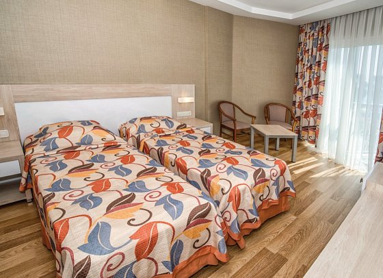 Riviera Hotel & Spa - Wohnbeispiel Doppelzimmer Bestpreis Landblick (Zimmercodierung DPL)