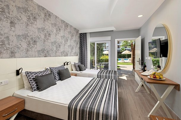 Greenwood Suites Resort - Wohnbeispiel Doppelzimmer Standard Poolblick (Zimmercodierung DBP)