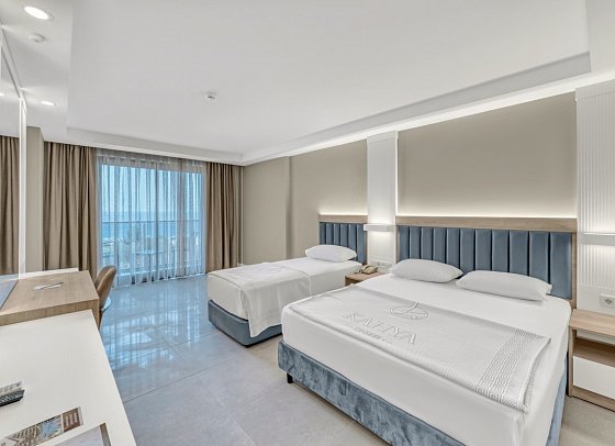 Kahya Hotel - Wohnbeispiel Doppelzimmer seitl. Meerblick (Zimmercodierungen DBN & DCN)