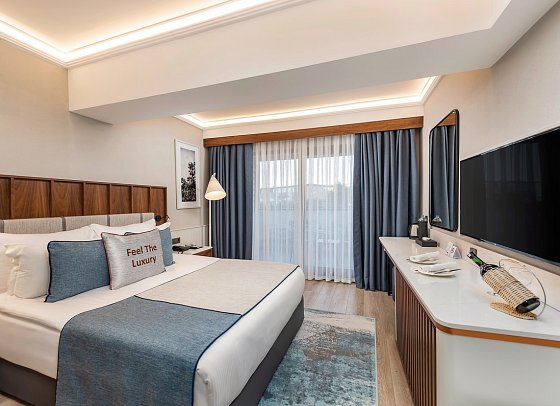 Seaden Quality Resort & Spa - Wohnbeispiel Familienzimmer seitl. Meerblick 50qm (Zimmercodierung FBN)