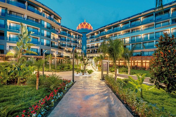 Arnor De Luxe Hotel & Spa