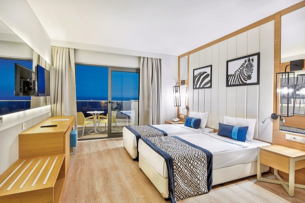 Calido Maris - Wohnbeispiel Suite mit Verbindungstür Meerblick (Zimmercodierung WVM)