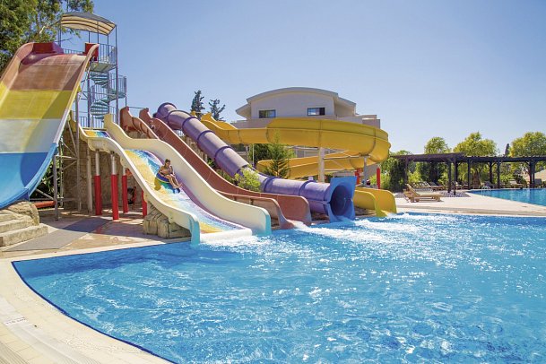 Horus Paradise Luxury Resort