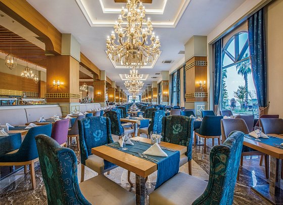 J'adore Deluxe Hotel & Spa