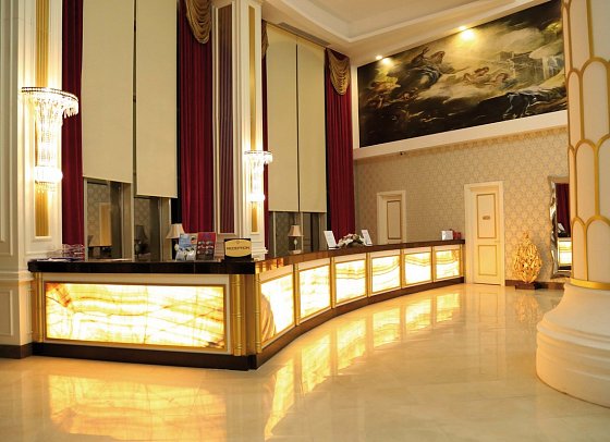 J'adore Deluxe Hotel & Spa