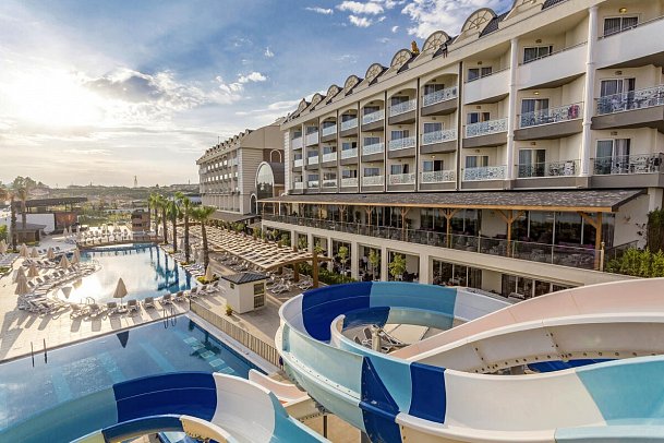 Mary Hotels Side