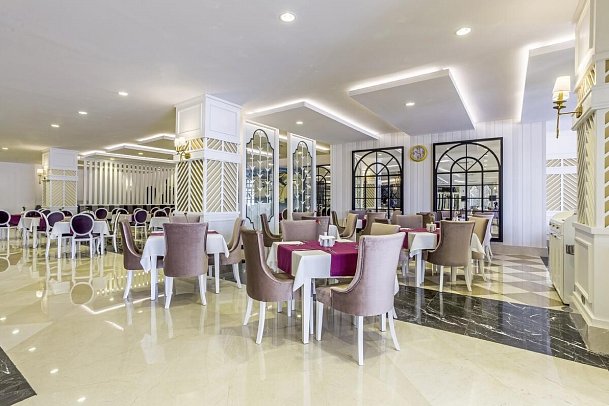 Mary Hotels Side