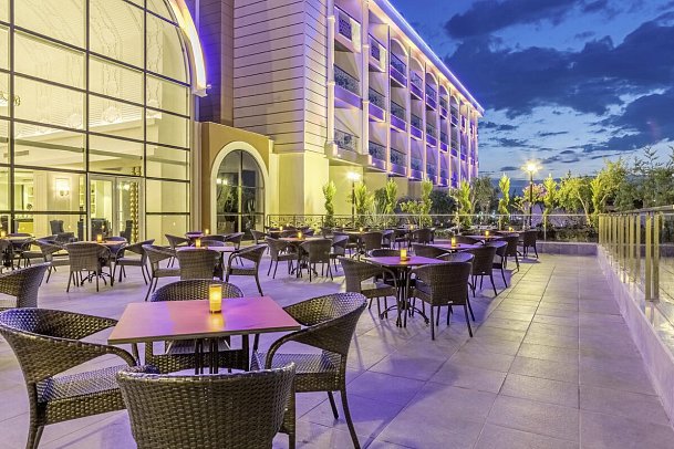Mary Hotels Side